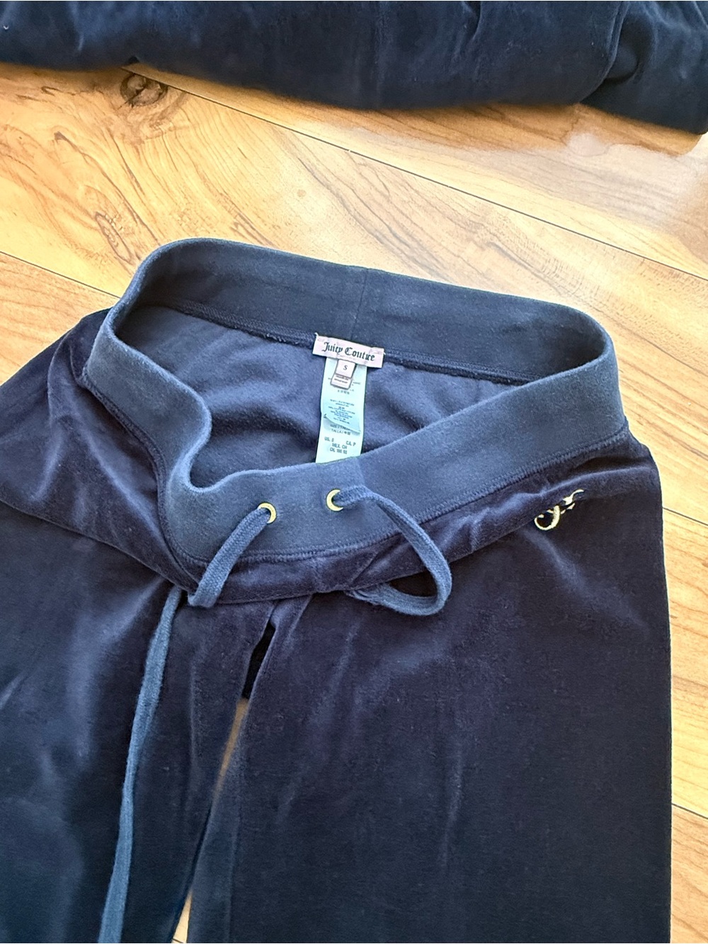 Juicy Couture Navy Velour-Pants with Hoodie Set - Picture 5 of 10